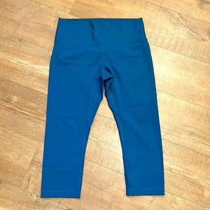 EUC Lululemon Wunder Under Leggings